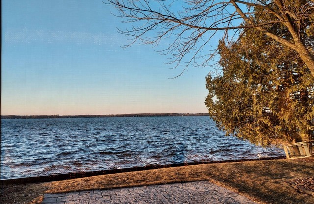 Charming 3-bedroom house with WiFi, AC Bonduel,family friendly for Packer Draft