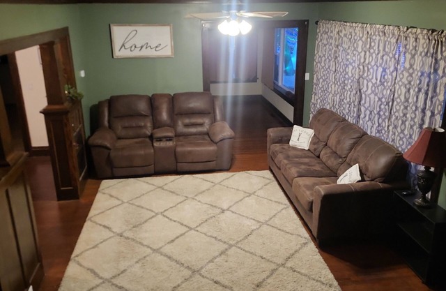 Charming 3-bedroom house with WiFi, AC in peaceful New Hampton
