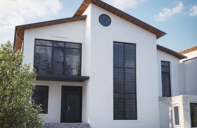 Charming 3-bedroom Villa in fantastic Baku with AC, WiFi