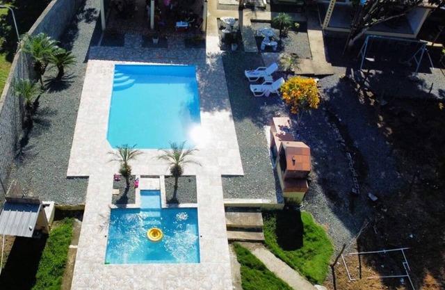 Charming 4-bedroom house with AC and WiFi rio Piscina inpMonseñor Nouel