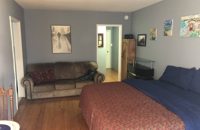 Charming and Cozy Apt in the Hear of Westwood Village