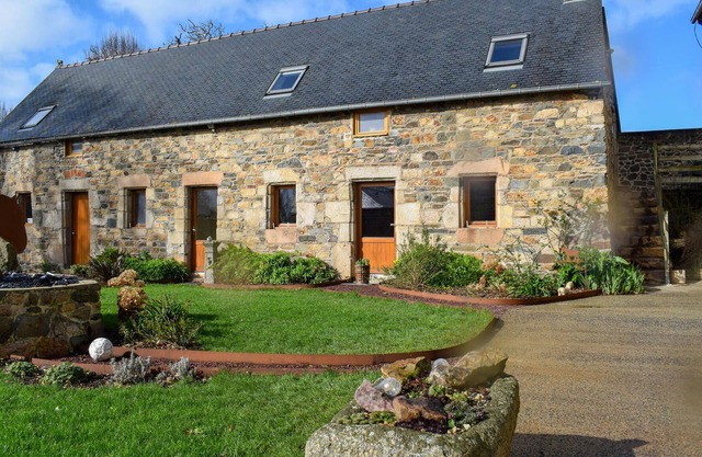 Charming apartment near the coast of Brittany