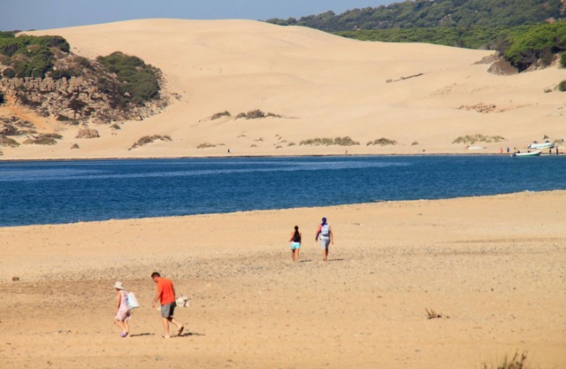 Charming apartment with sea views