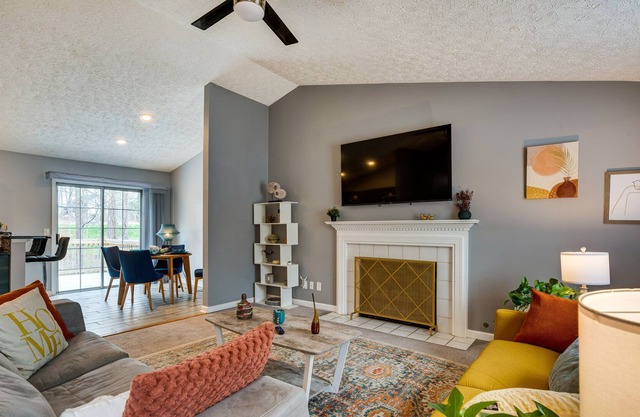 Charming Atlanta Area Vacation Rental w/ Backyard