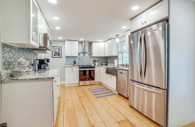 Charming Cavendish Cottage: All-Season Retreat for fun and relaxation!n