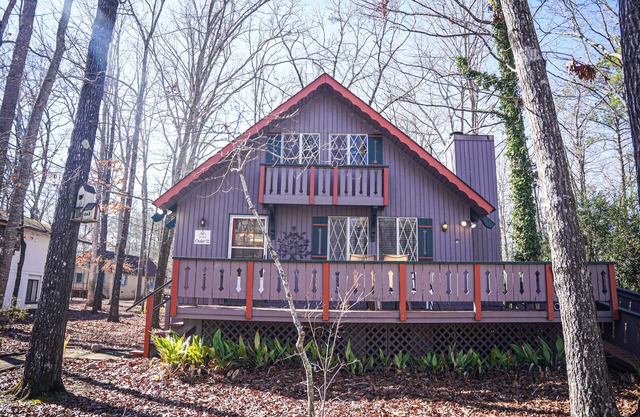 Charming chalet that is perfect for your family get away!