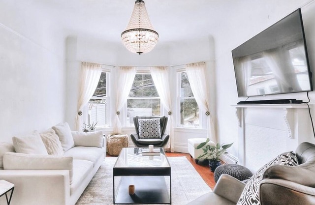 Charming & chic 2bd Condo in GREAT QUIET LOCATION