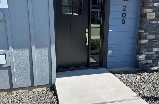 Charming Condo in Star, ID, near shopping , Dining, spas and salon, with WiFi