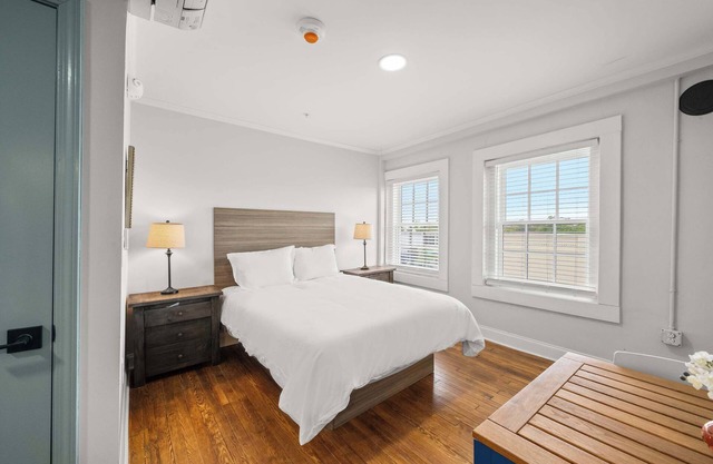 Charming Conway Loft in Downtown Conway