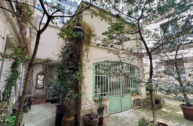 Charming Cottage in Enchanting Paris