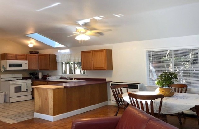 CHARMING COTTAGE IN PRIVATE GARDEN SETTING