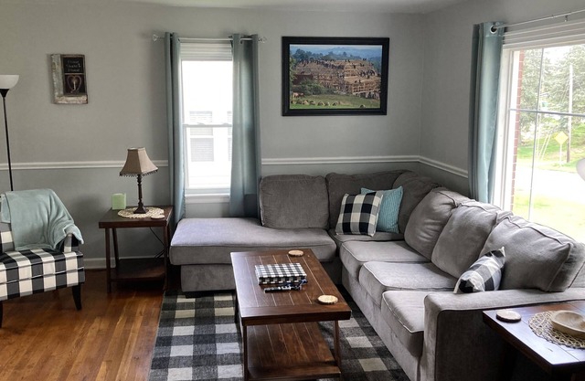 Charming cottage in the heart of Amish County