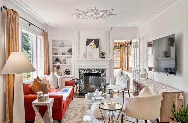 Charming Cottage in Walkable Downtown Decatur