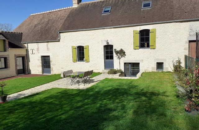 Charming Country House with Garden, Pet-Friendly, Near Historic Sites & Nature