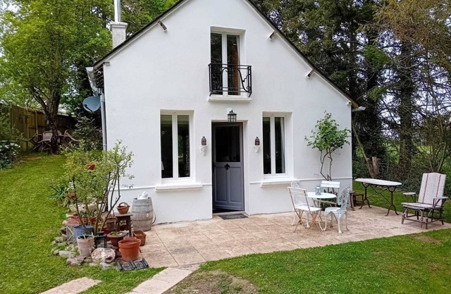 Charming country house in Crédin, near Pontivy. sleeps 3, peace and quiet guaranteed