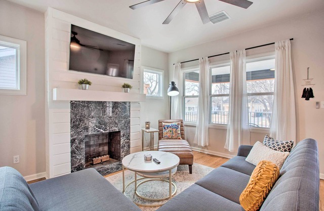 Charming Downtown Home w/Updated Interior!