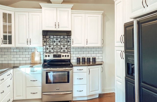 Charming Downtown Home, Walking Distance to The Monarch Wedding Venue