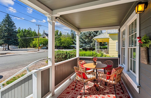 Charming Downtown McCloud Retreat by RedAwning