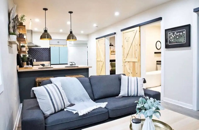 Charming Duplex Retreat in the Heart of Appleton