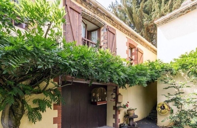 Charming Farmhouse Near Nantes with Pond, WiFi, and Baby Equipment