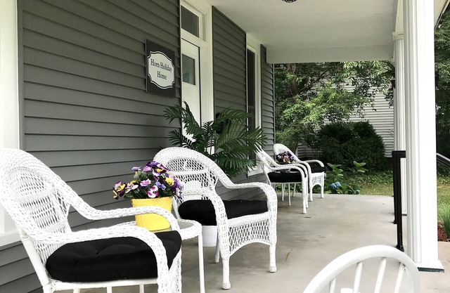 Charming Folk Victorian Cottage in the small-town farming community of Moweaqua.