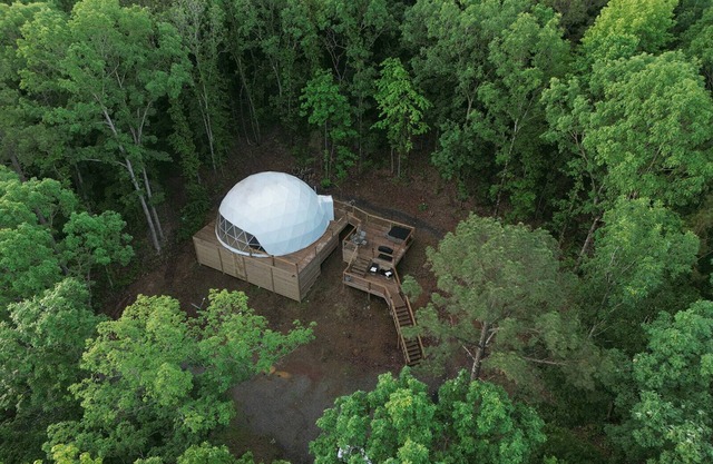 Charming glamping dome in quaint Heber Springs