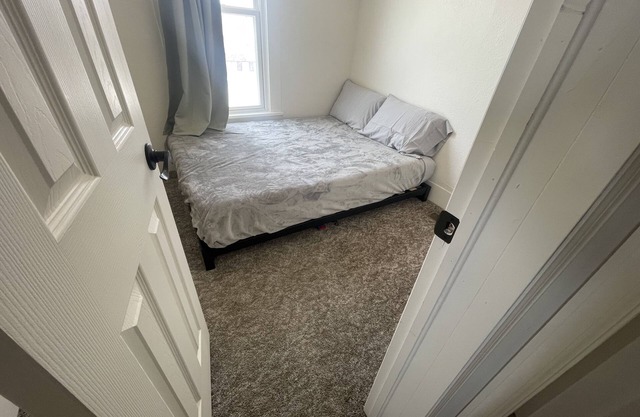 Charming Historic Saratoga Home within Walking Distance to Mainstreet