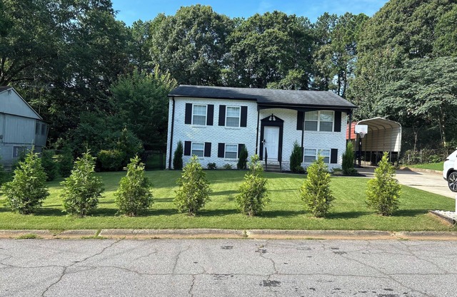 Charming Home Away From Home/Near the Atlanta Airport.