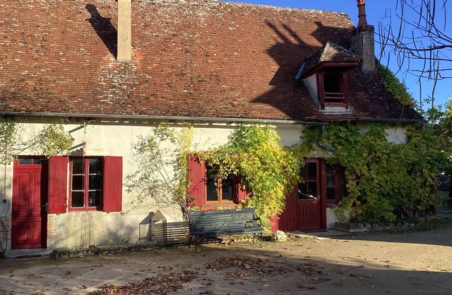 Charming Home by River Allier Hiking Trails
