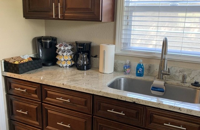 Charming home in a great neighborhood just minutes from hospitals