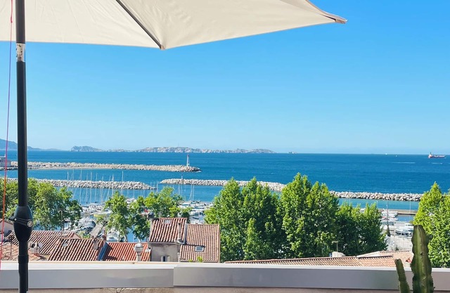 Charming house completely renovated, sea view