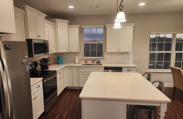 Charming house just minutes to the Augusta National in fabulous North Augusta