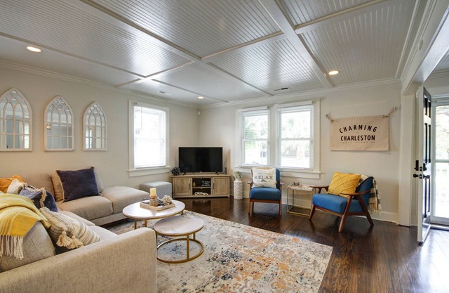 Charming in Charleston - Close to Downtown & Folly Beach