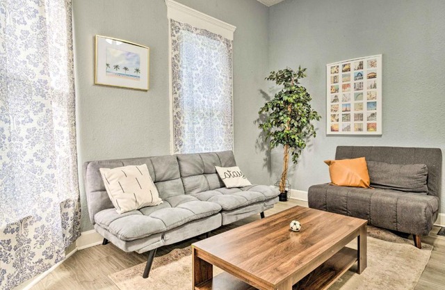 Charming Indianapolis Home about 3 Mi to Downtown