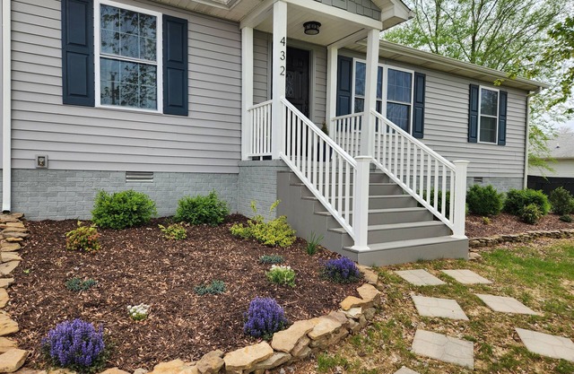 Charming Lake Area 3-bedroom Home