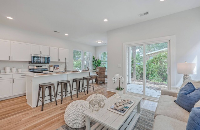 Charming New Build 3 Bedroom in Hanahan! Close to everything!