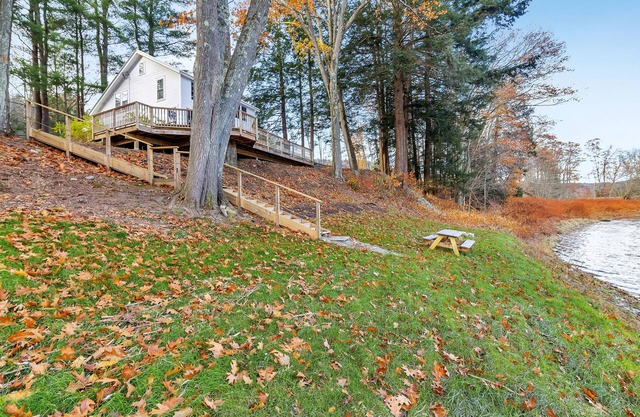 Charming & Private Delaware Riverfront Home near Callicoon NY