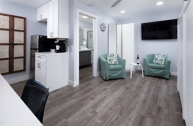 Charming Private Mission Bay Studio 2