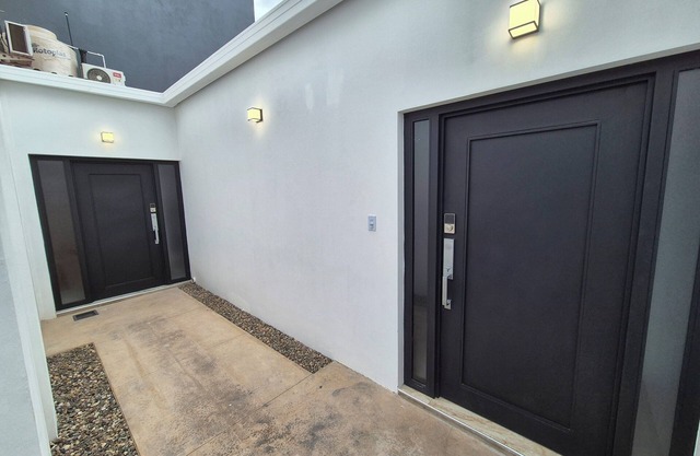 Charming room in quaint Comayagua with WiFi and air conditioning.