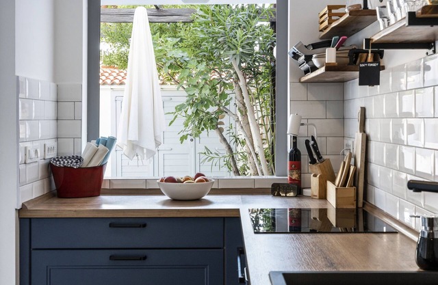 Charming seaside house with home office