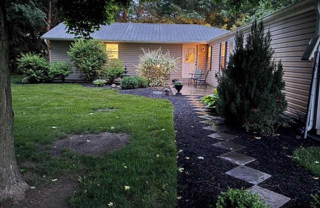 Charming Semi-Secluded Retreat, Where Adventure Meets Relaxation