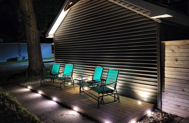 Charming South Shore Retreat with Spacious King Primary Bedroom