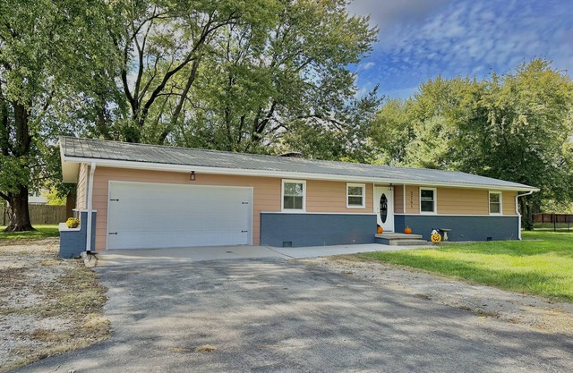 Charming Spacious Get Away