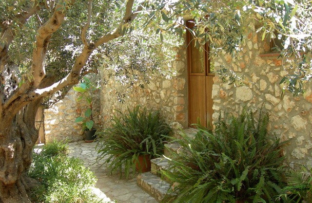 Charming Stone Villa with private pool surrounded by a luxuriant garden