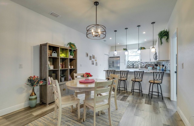 Charming Tampa Home < 3 Mi to Busch Gardens!