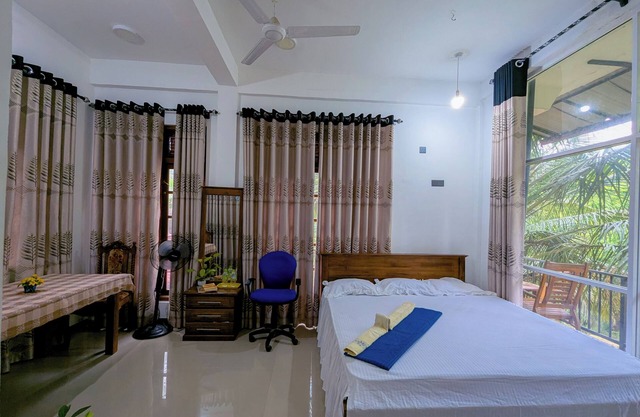 Charming Tea Garden Stay – 2 Bed Rooms Near Demodara Railway Loop