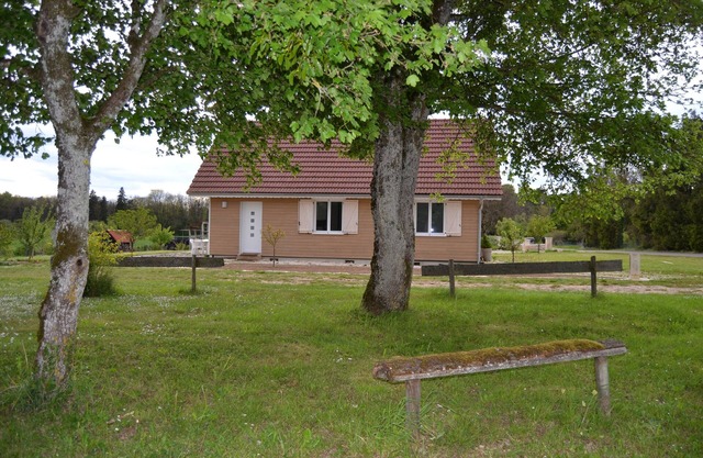 CHARMING TIMBER-FRAME HOUSE