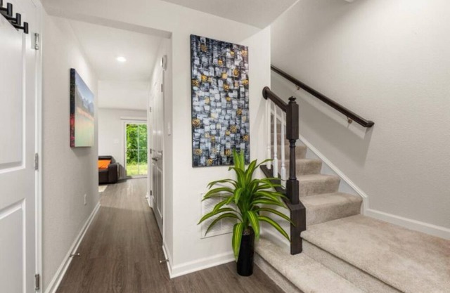 Charming townhome with prime location, upscale amenities, & personalized service