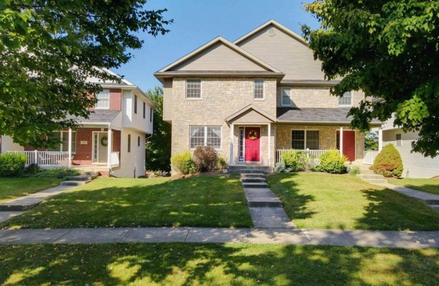 ~ Charming Townhouse Retreat ~