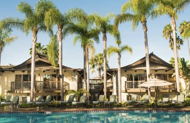 Charming tropical retreat in resort-style setting... San Diego